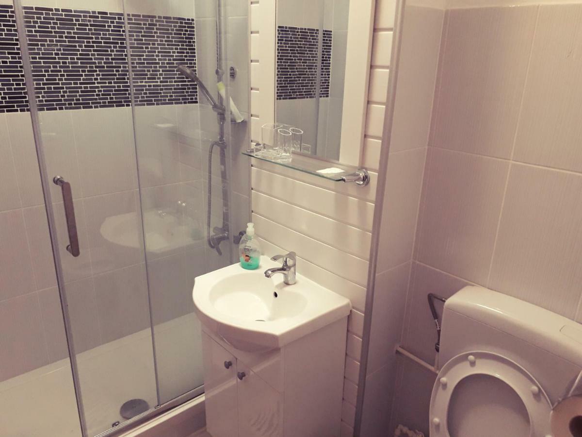 Iasi City Break Rooms Zewnętrze zdjęcie